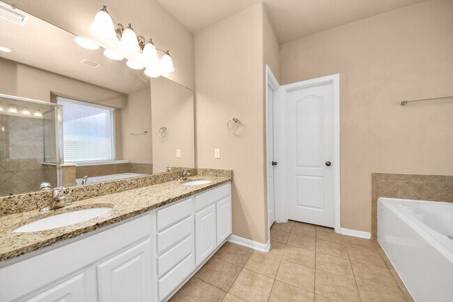 Building Photo - 9619 W Amber Bluff Ln
