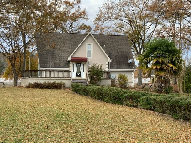 Building Photo - Coolant River Water Front 4 Bedrooms / 2 F...