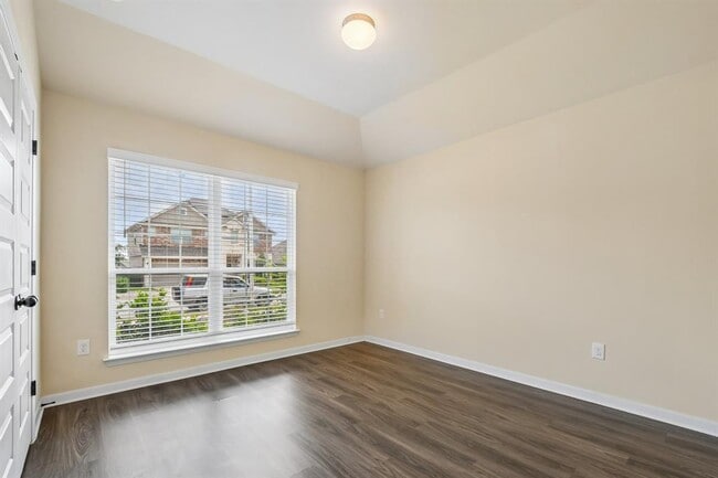 Building Photo - 9813 Eloquence Dr