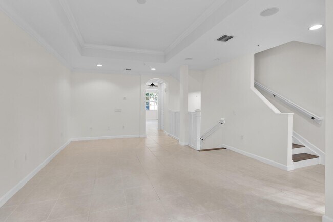 Building Photo - 2441 San Pietro Cir