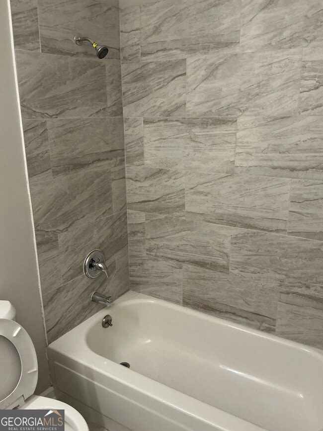 Building Photo - 1931 Patton Pl