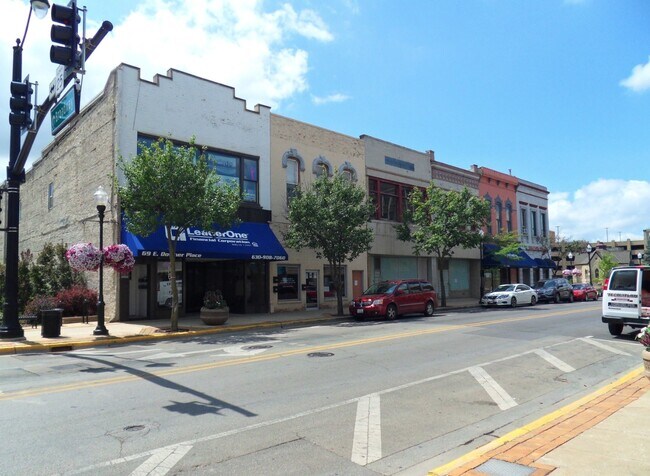 Primary Photo - 61-65 E Downer Pl