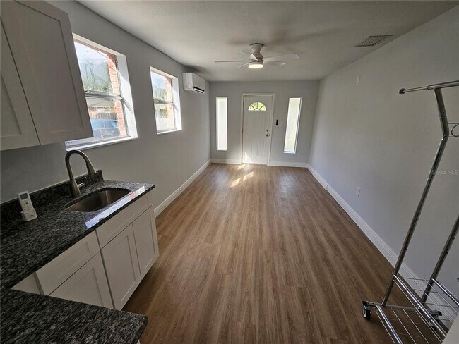 Building Photo - 4419 Atwood Dr