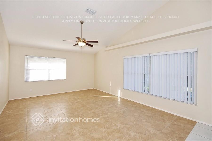 Building Photo - 914 River Cove Ave