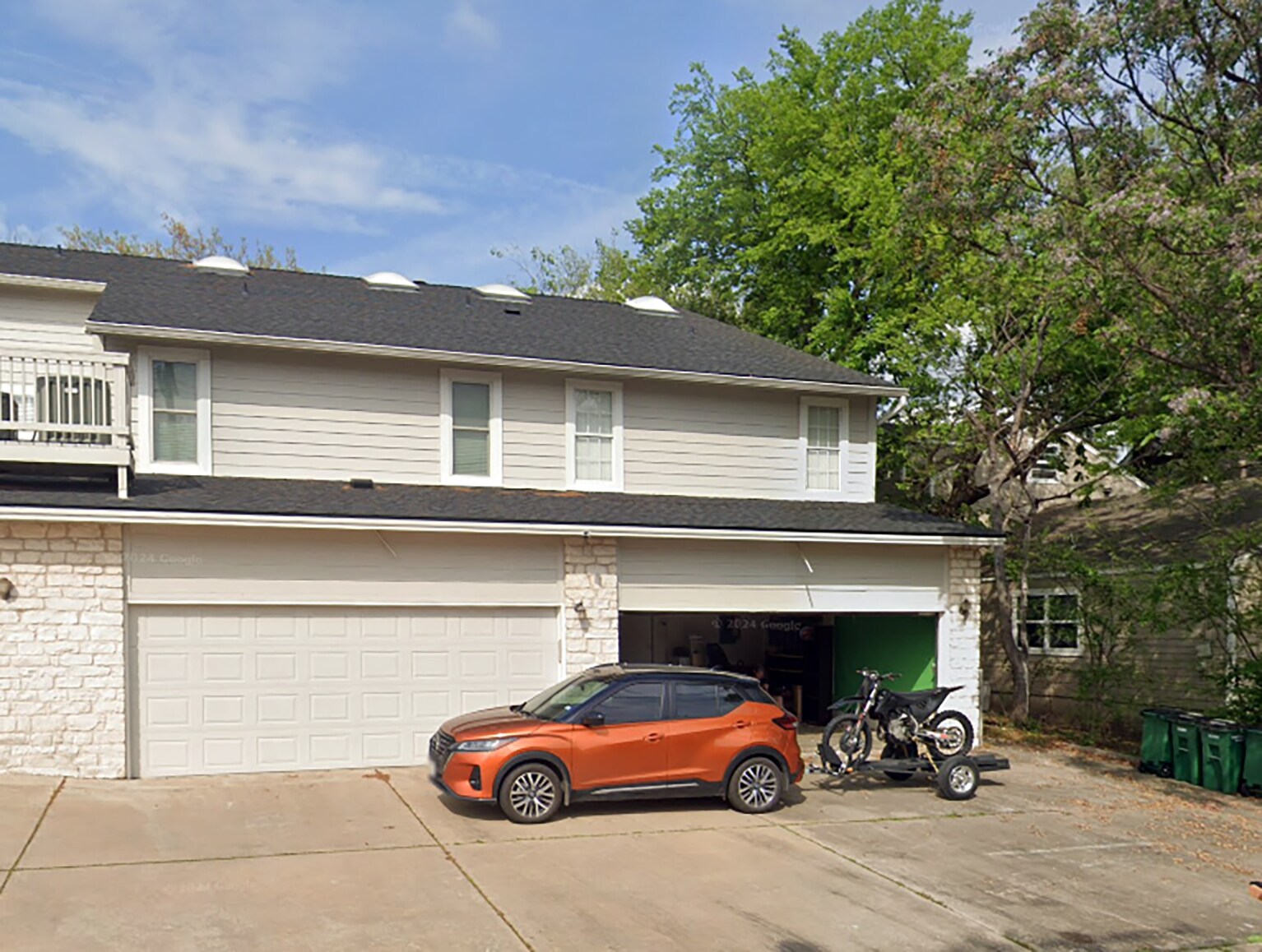 Building Photo - 635 W 31st St