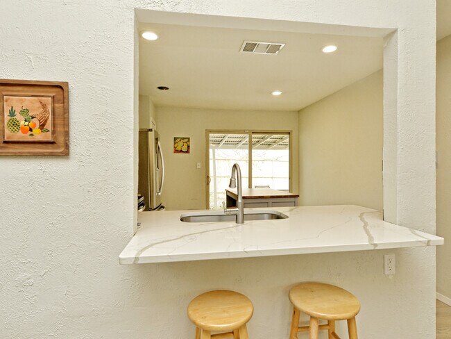 Unit #B - 6715 West Gate Blvd