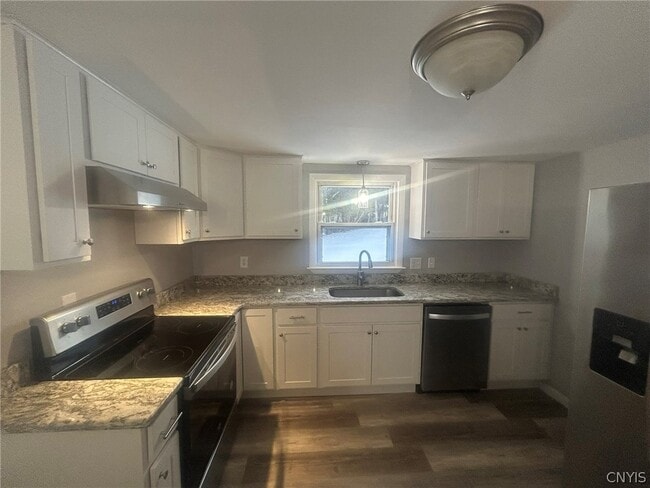 Building Photo - 3 Wills Dr