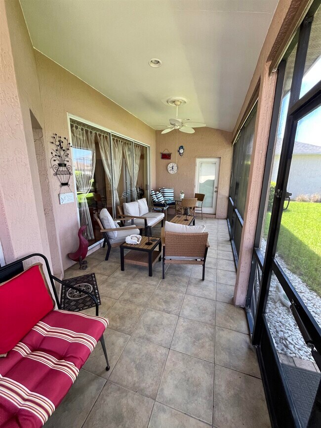 Building Photo - 613 Casa Fuerta Ln