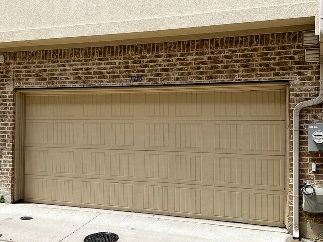 Building Photo - 1319 Rancho Mirage Dr