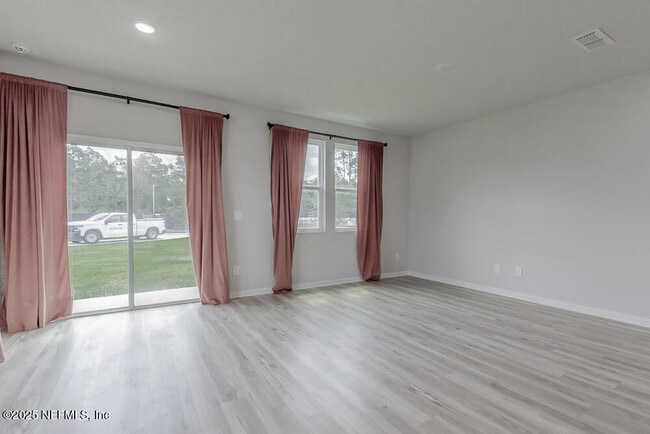 Building Photo - 14438 Macadamia Ln