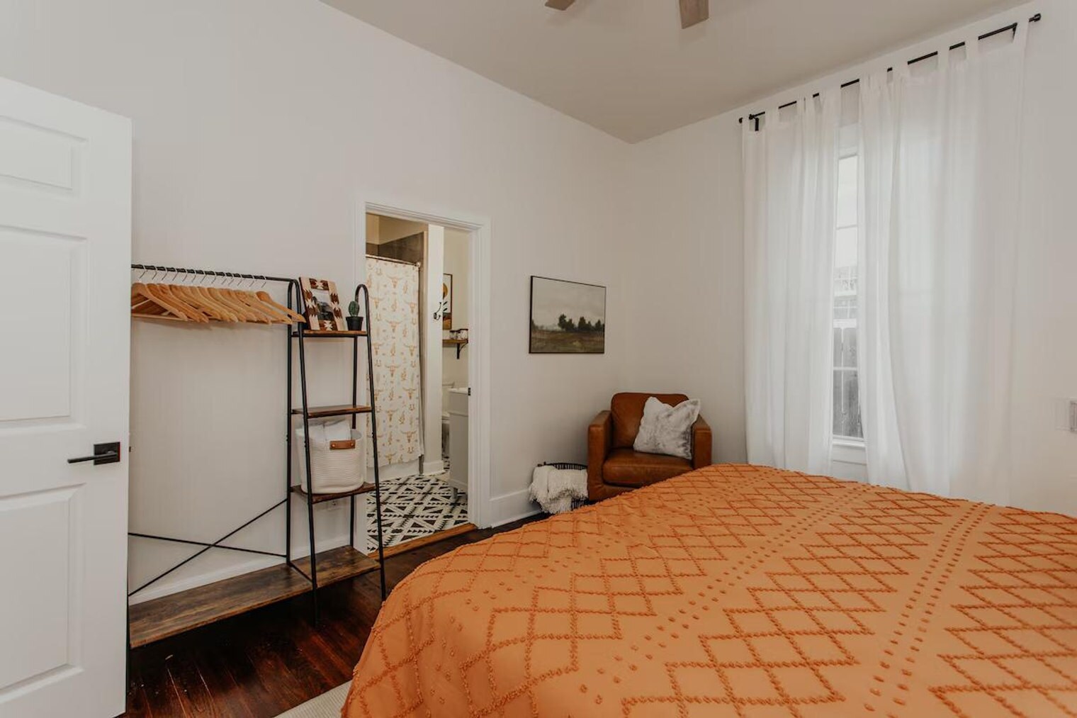 Building Photo - 3728 Homan Ave