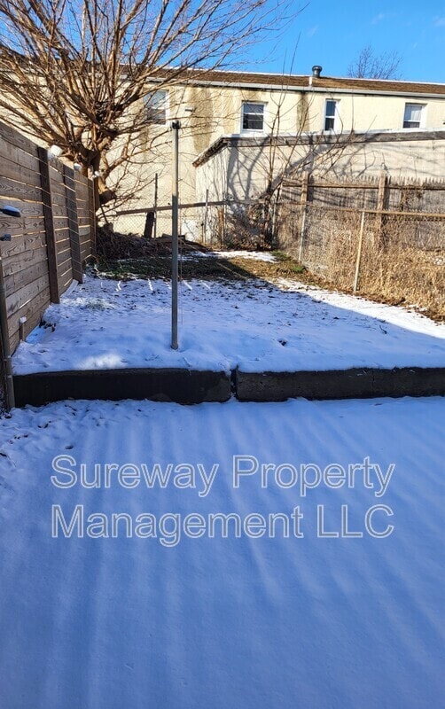 Building Photo - 6 W 2nd St