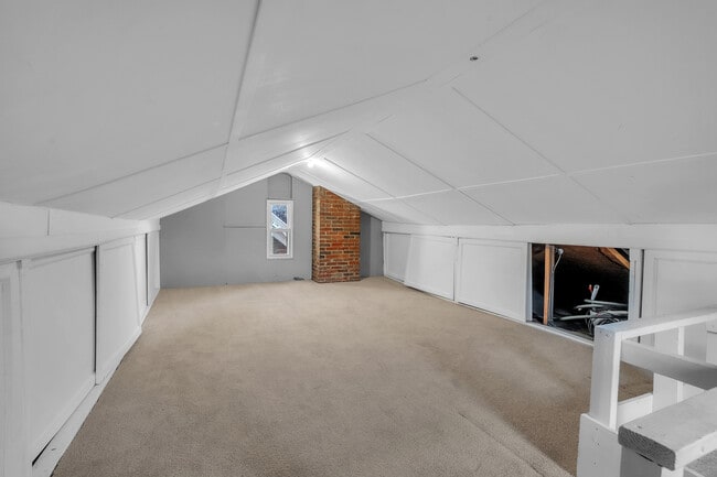 Building Photo - 1644 McFarland Rd