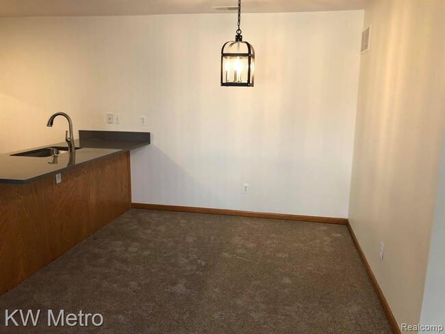 Building Photo - 24057 Wedgewood Cir