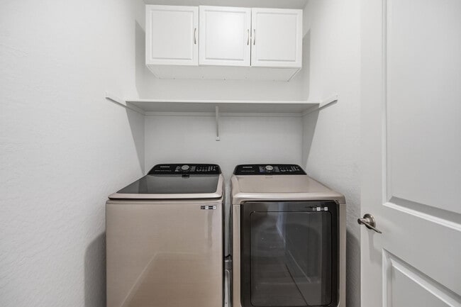 Building Photo - 4834 S Ferric