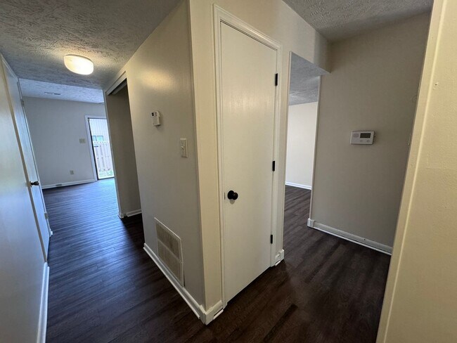 Building Photo - 4603 Dow Ct