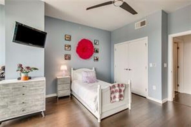 Building Photo - Furnished Luxury Buckhead Condo - Walk to EVERYTHING