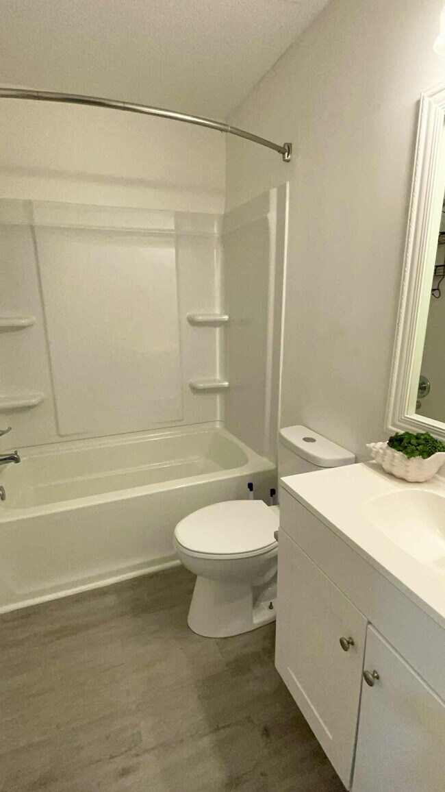 Building Photo - 1117 Sandy Beach Dr