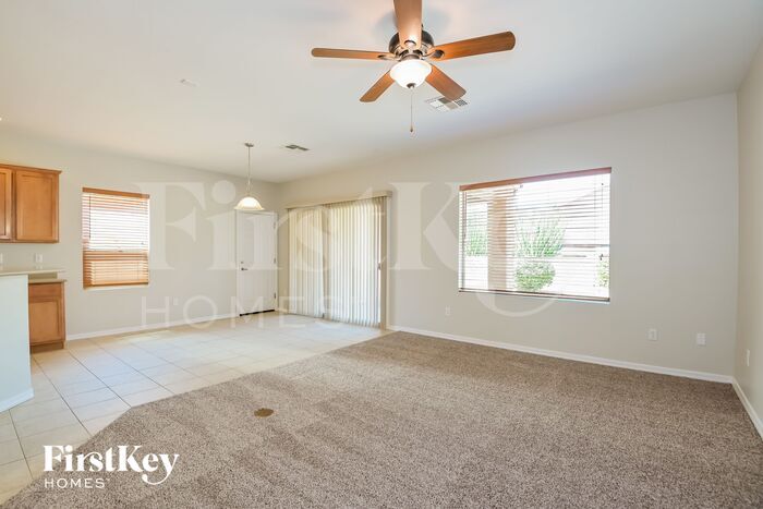 Building Photo - 10427 E Valley Quail Dr