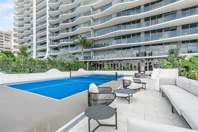 Building Photo - 900 N Ocean Blvd