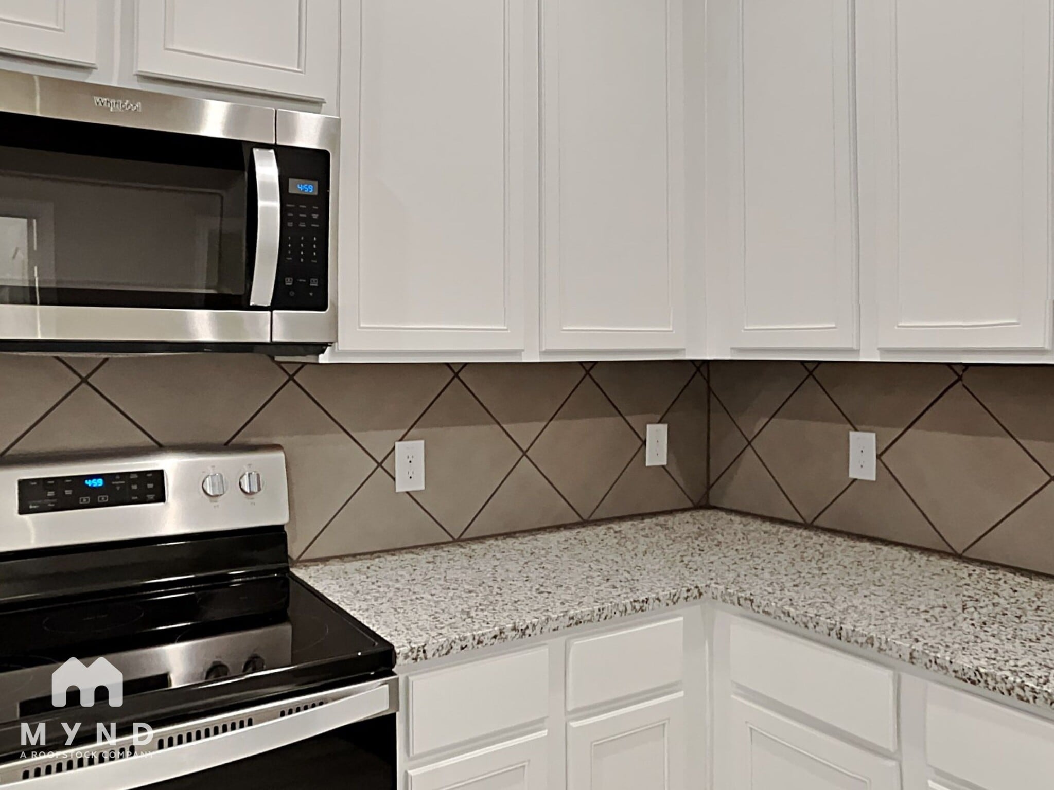 Building Photo - 1272 Alamo Dr