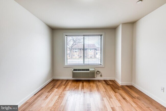 Building Photo - 4122 Haverford Ave