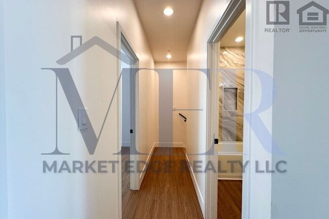 Building Photo - 3Bed/2.5Bath House in Sedona! Ready for Im...