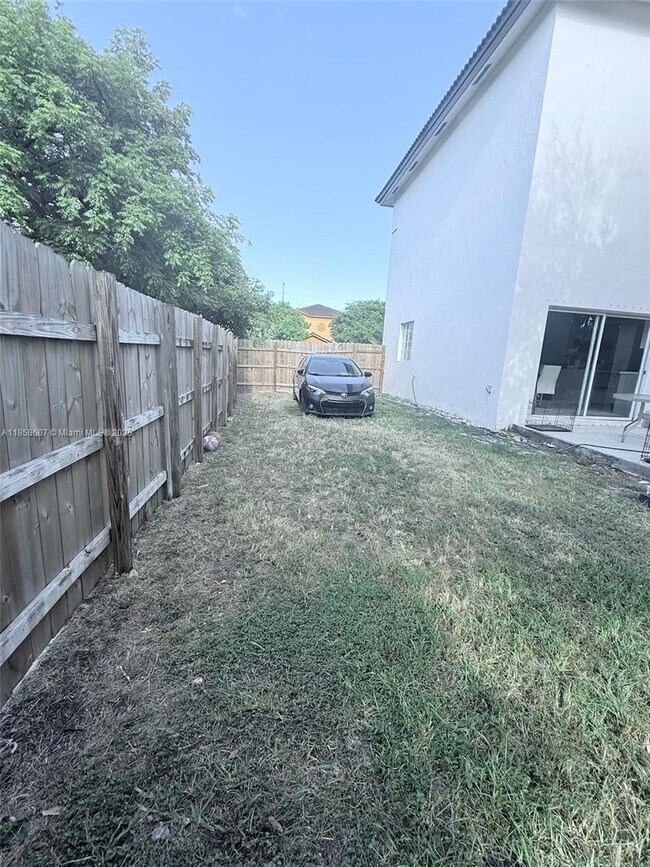Building Photo - 20318 SW 87th Ct