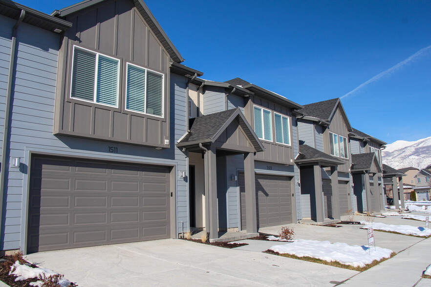 Primary Photo - Farmington South Townhomes