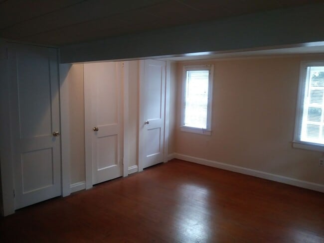 Building Photo - Chapel Hill / 5BR House on Cottage Ln AVAI...