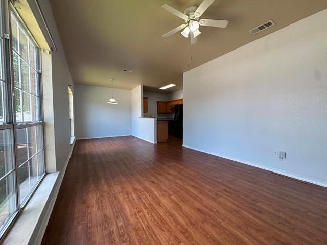 Building Photo - 813 Betty Ct