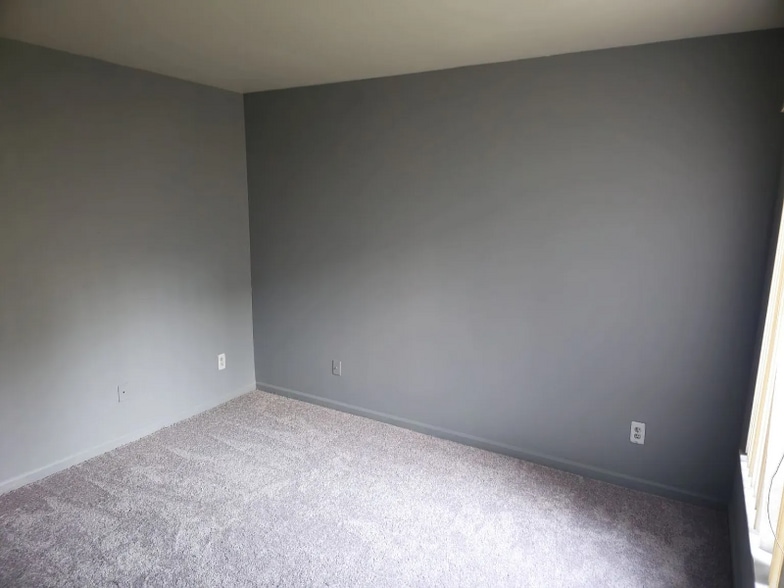 Building Photo - 42794 Lilley Pointe Dr