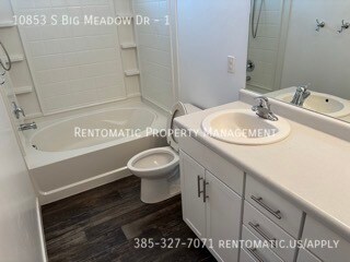 Building Photo - 10853 Big Meadow Dr