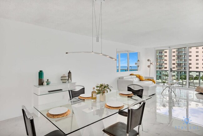 Building Photo - 3901 S Ocean Dr