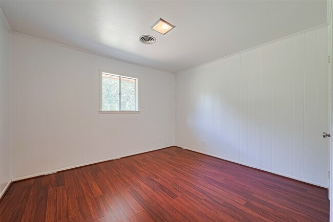 Building Photo - 30525 Hegar Rd