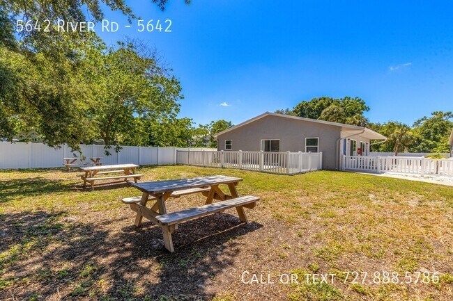 Building Photo - 5642 River Rd