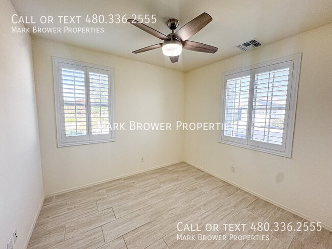 Building Photo - 3546 N Los Alamos
