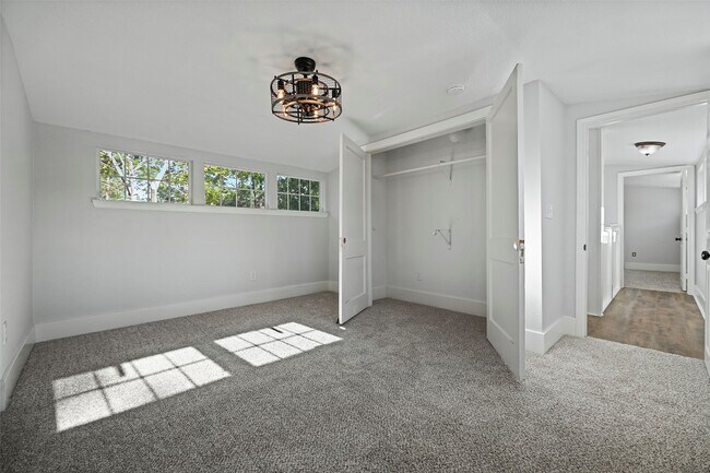 Building Photo - 17507 Wild Oak Dr