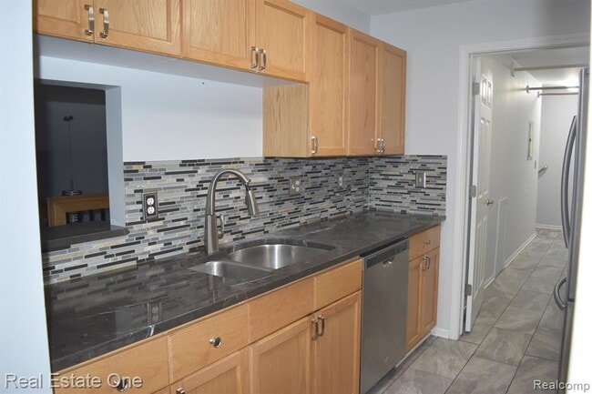 Building Photo - 4717 Berkshire Dr