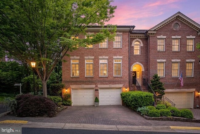 Building Photo - 2026 Mayfair McLean Ct