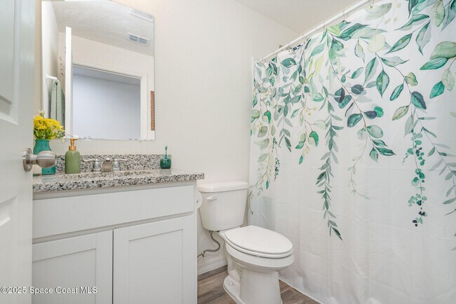 Building Photo - 711 Darlington Ave SW