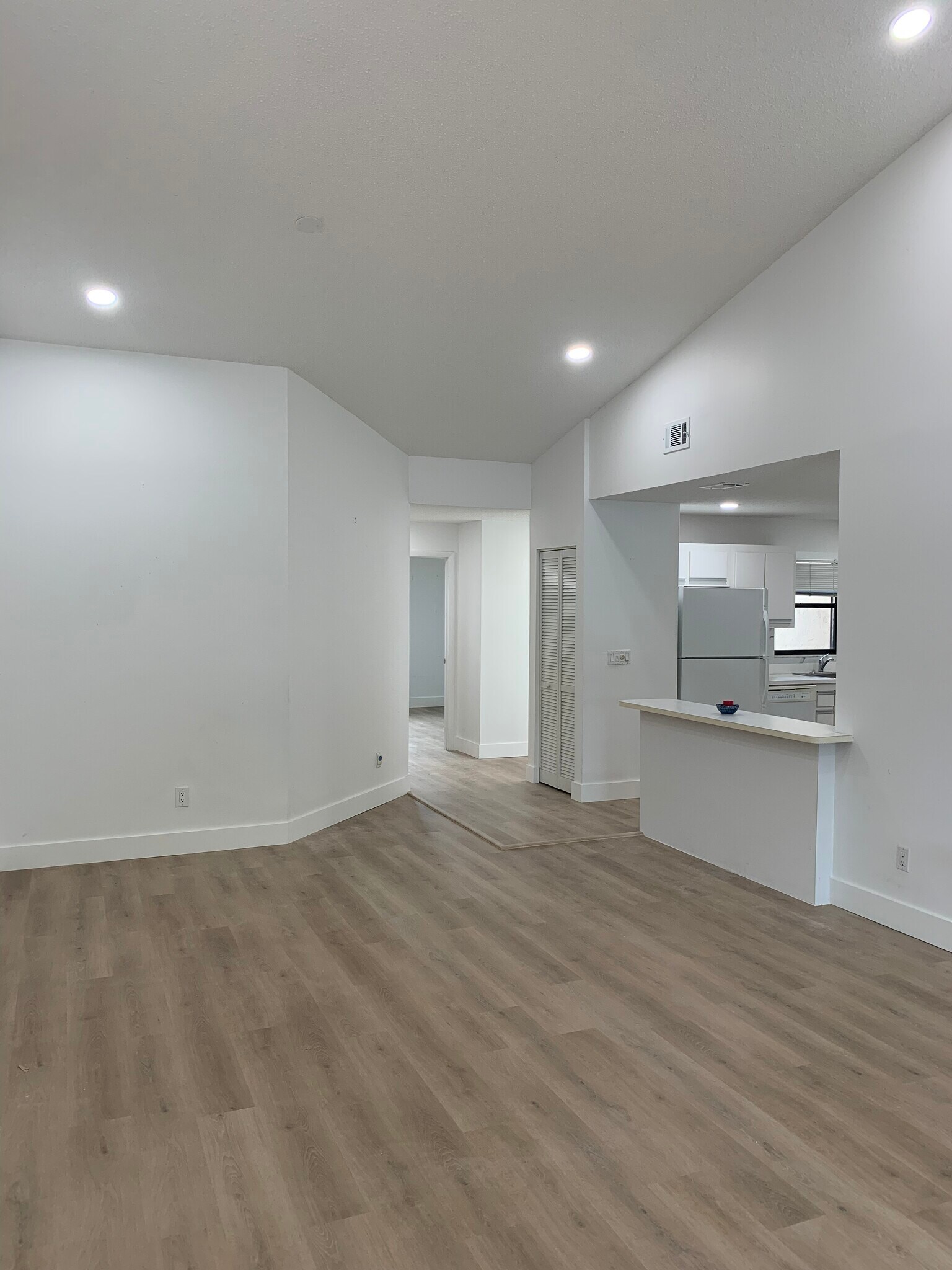 2025 SO FLO Real Estate Group 3532 NW 95th Terr - 3532 NW 95th Ter