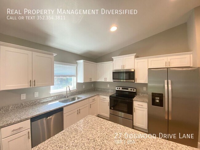 Building Photo - 27 Dogwood Dr Ln