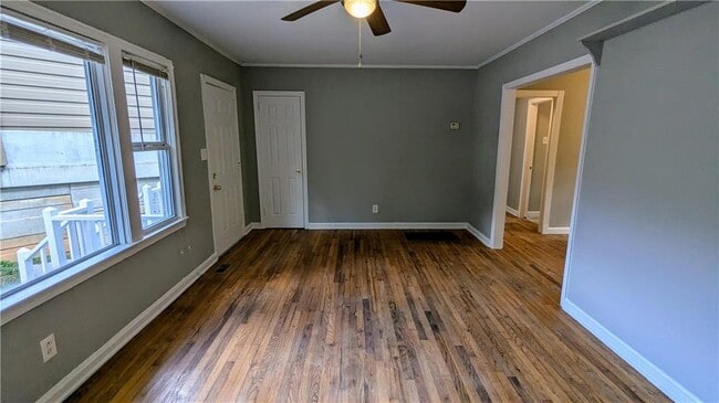 Building Photo - 1312 Kasandra Dr SE