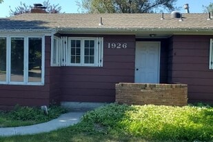 Building Photo - 1926 Colton Blvd