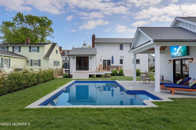 Building Photo - 408 Central Ave