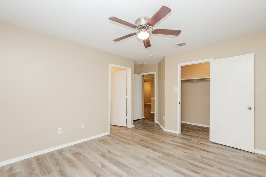 Building Photo - 13710 Merseyside Dr