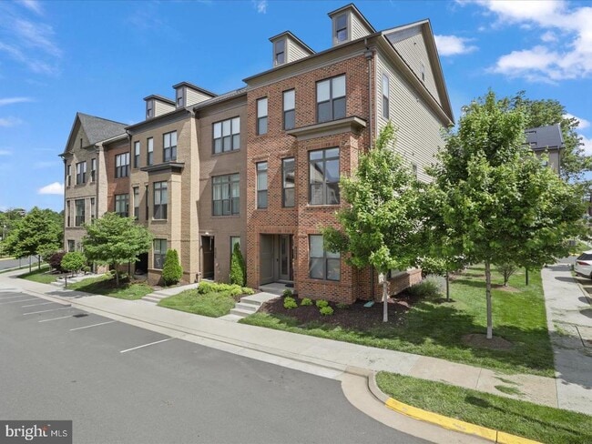 Building Photo - 12293 Sessile Commons