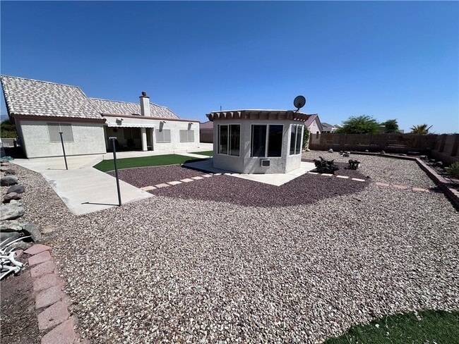 Building Photo - 5087 Emerald River Dr