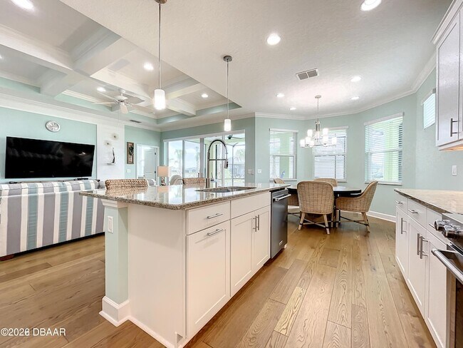 Building Photo - 329 Margaritaville Ave